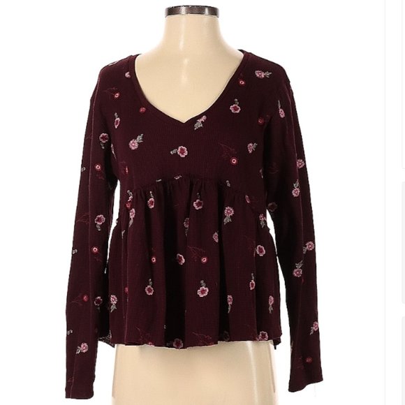 Altar'd State Tops - Altar'd State Long Sleeve Embroidered Waffle Knit Top in Burgundy